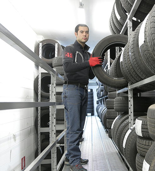 ADVANTAGES-OF-WHOLESALE